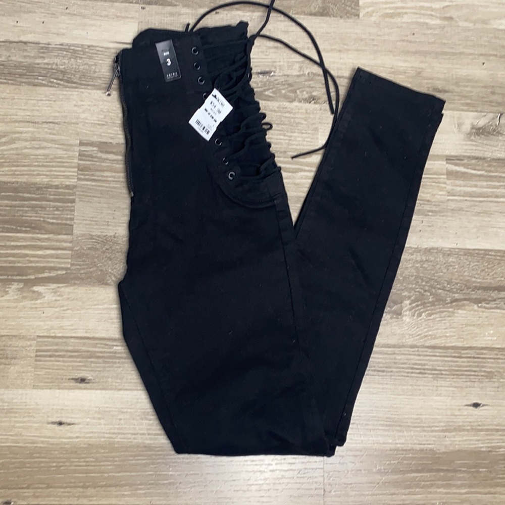 Size 3 The AKIRA Label Margot Lace Up Skinny Jeans - Picture 3 of 6